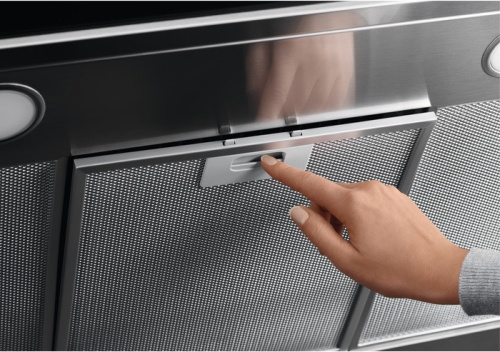 Каминная вытяжка Electrolux LFT766X фото 5