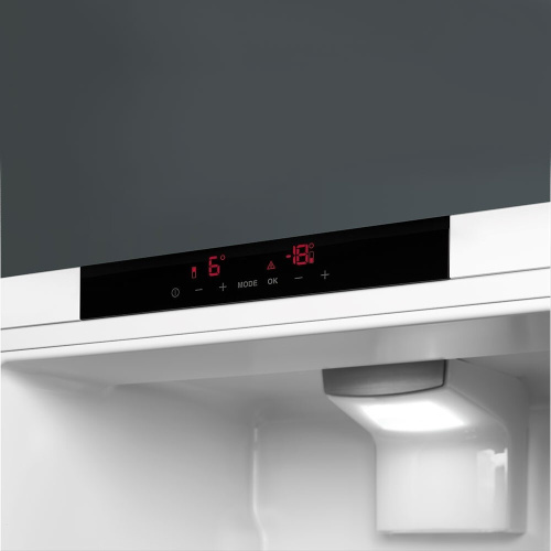 Встраиваемый холодильник Smeg C8174N3E1 фото 5
