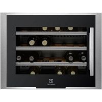 Встраиваемый винный шкаф Electrolux ERW 0670 A