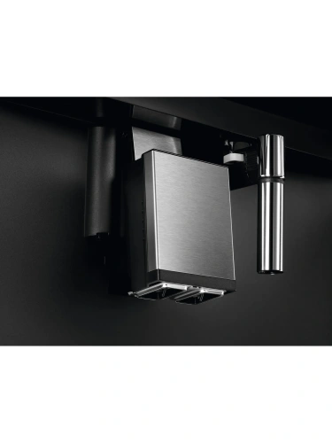 Встраиваемая кофемашина Electrolux KBC85X фото 3